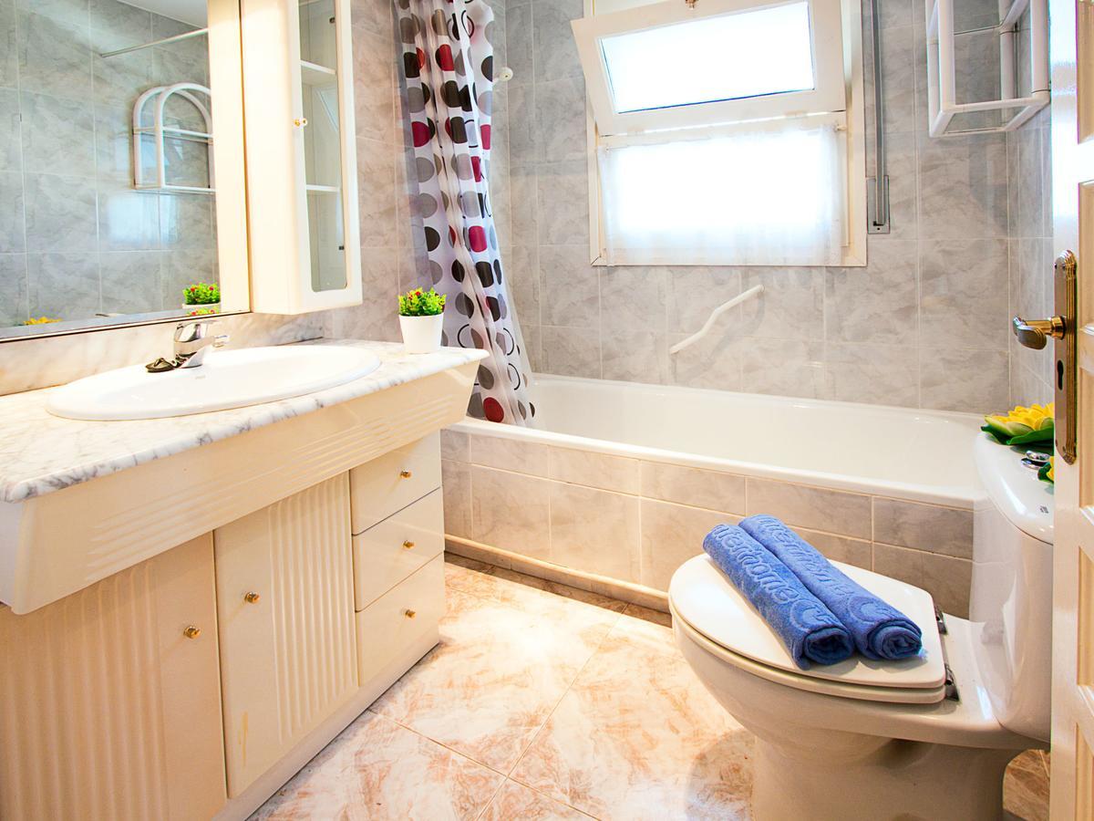 Holiday Home Requesens Canal Empuriabrava Kültér fotó