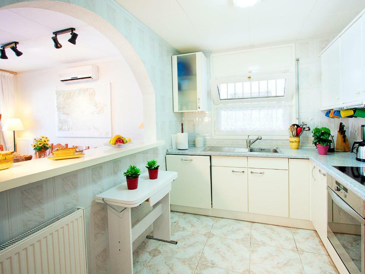 Holiday Home Requesens Canal Empuriabrava Kültér fotó